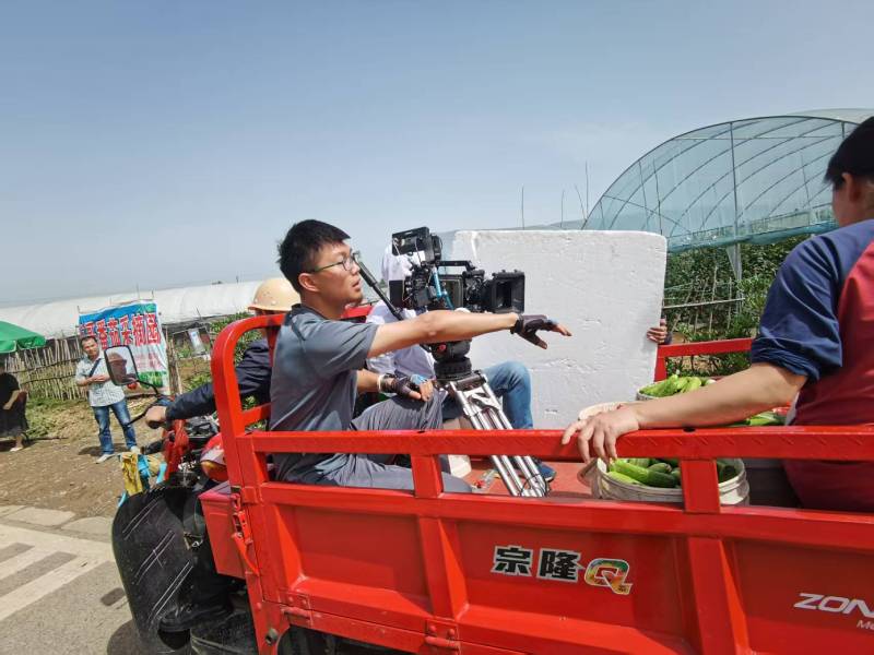 电商爆款背后的推手：罗山县产品视频拍摄公司精准捕捉卖点痛点